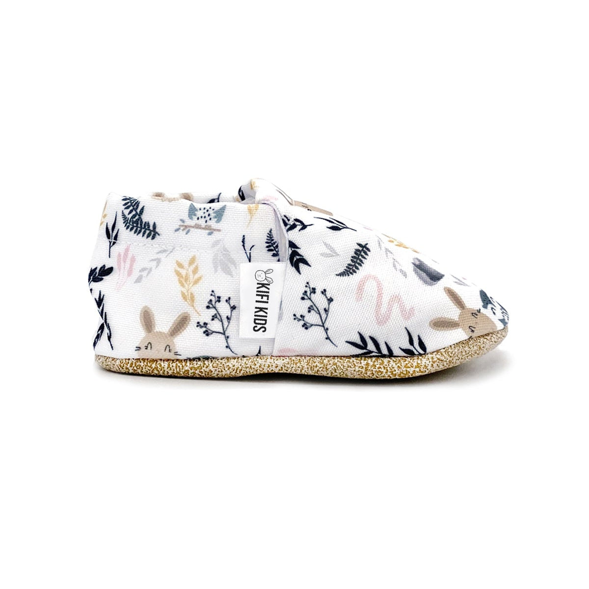 Soft organic cotton baby shoes in rabbit design, perfect for first walkers and little explorers. Left side view.