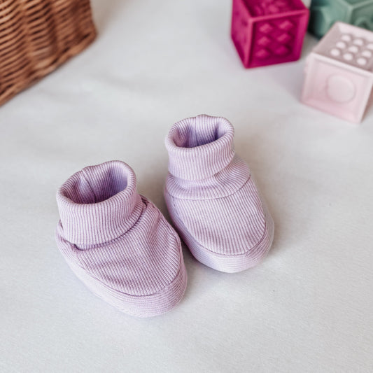 Chaussons naissance en coton bio, Lilas