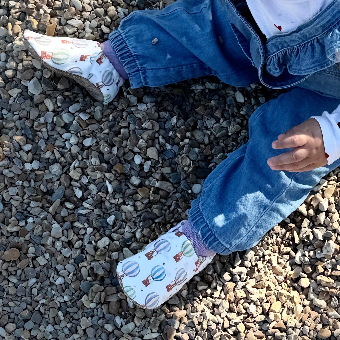 Krabbelschuhe für Babys – Luftballons